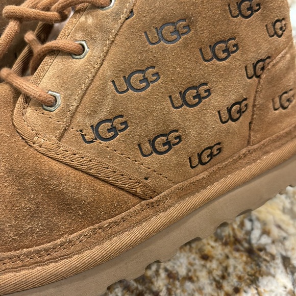 Men’s Neumel Uggs - Picture 10 of 11